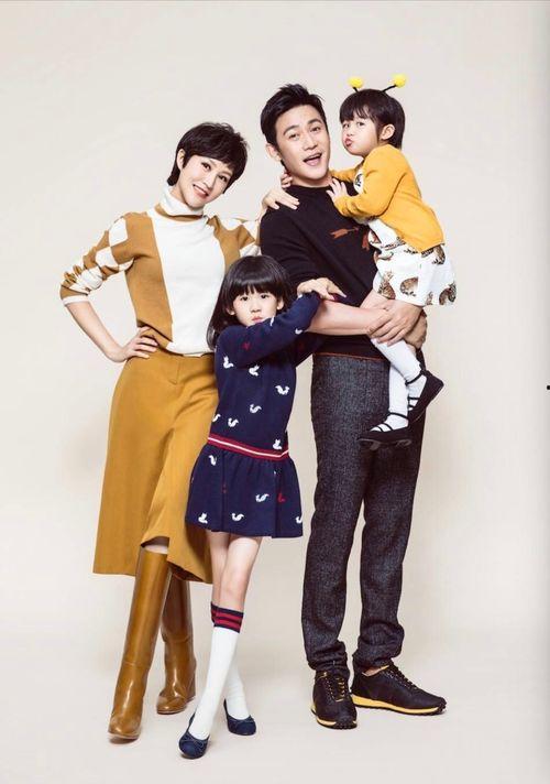 一家四口全家福照片,一家四口的全家福故事