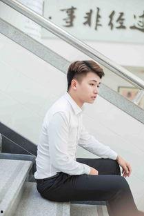 周张弛个人资料,才华横溢的年轻艺术家，多领域成就斐然